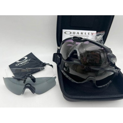 Тактические ударопрочные очки OAKLEY в Серпухове