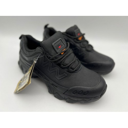 Треккинговые кроссовки «MAGNUM» летние в Серпухове