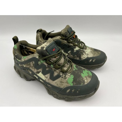 Треккинговые кроссовки «MAGNUM» летние в Серпухове